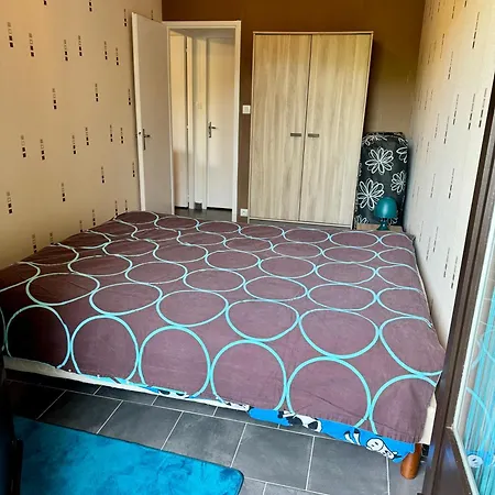 شقة 2 Pieces Equipe A 100 M De La Avec Place De Parking سا يْليرْ دو ري