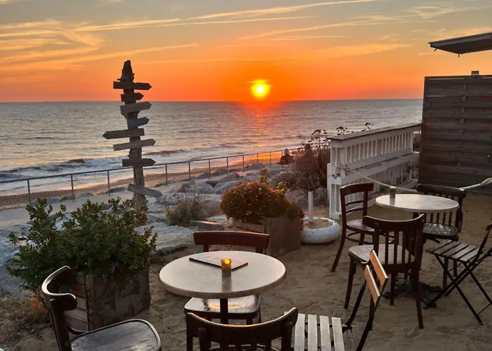 2 Pièces équipé à 100 M De La Avec Place De Parking *