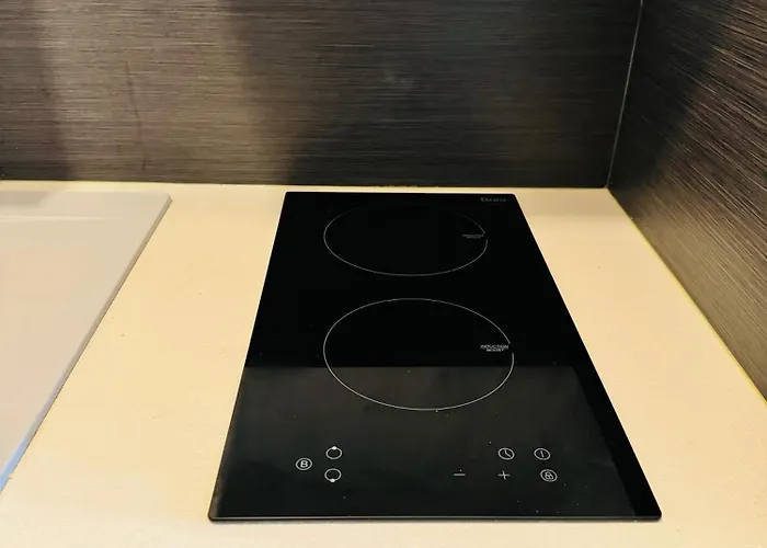 2 Pièces équipé à 100 M De La Avec Place De Parking * Saint-Hilaire-de-Riez