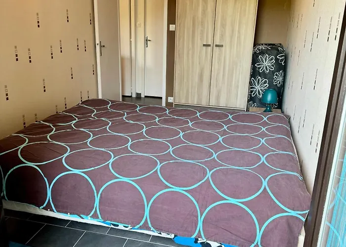 Appartement 2 Pièces équipé à 100 M De La Avec Place De Parking Saint-Hilaire-de-Riez